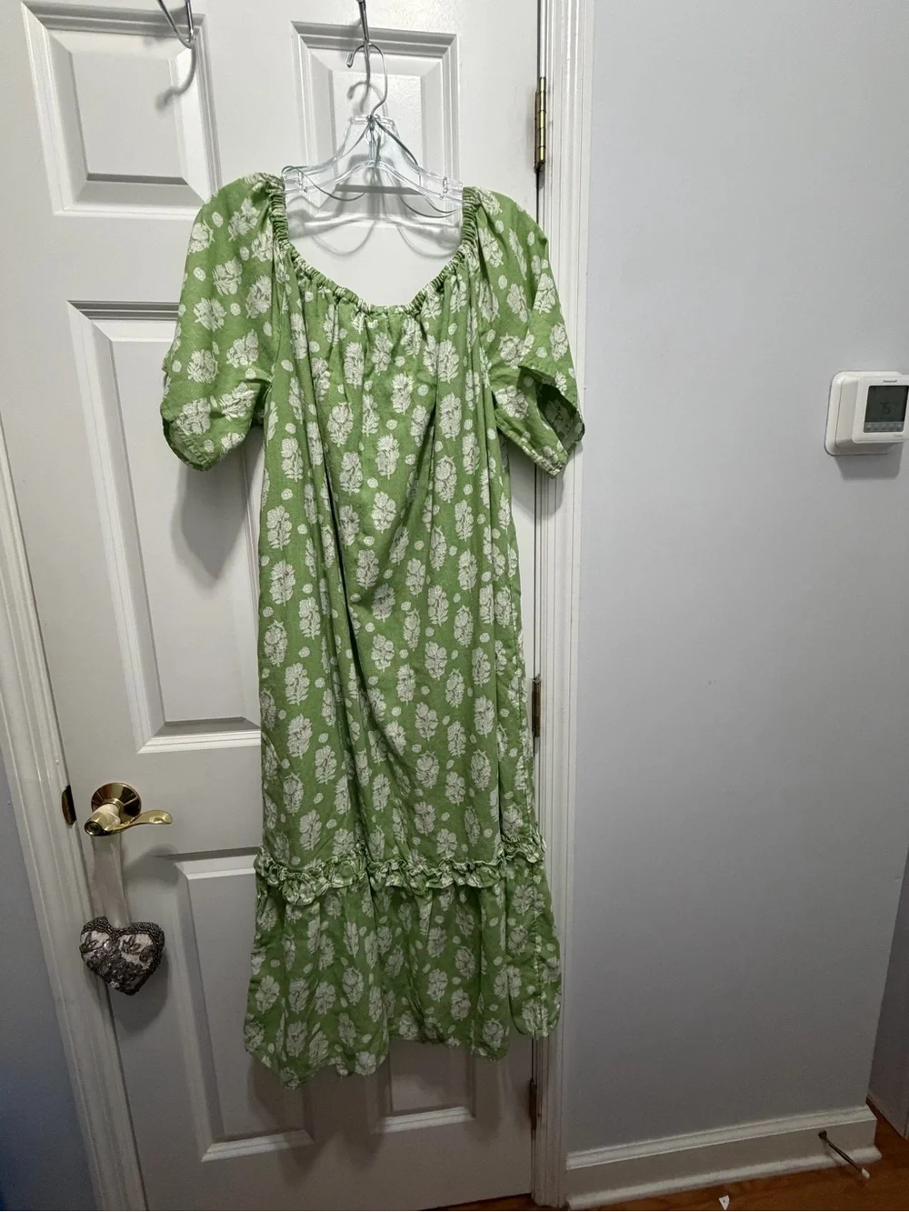 crown & ivy Light Green Floral dress - Picture 2 of 5